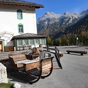** Locanda Ristorante Rifugio Ospitale Italia